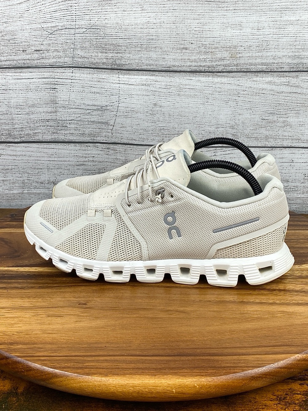 ON Running Cloud 5 Pearl White Slip On Lifestyle Shoes Women’s Sneaker Size 10.5